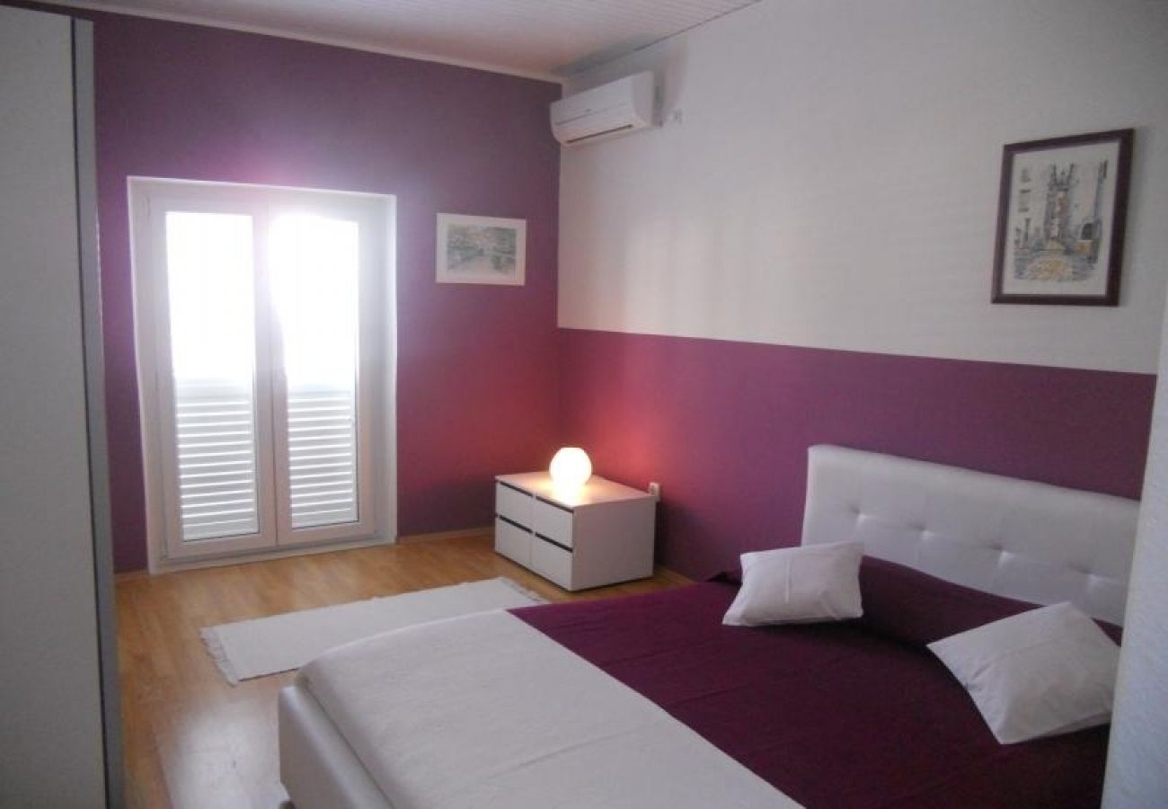 Apartament w Korcula - Apartament w Korčula z Widok na morze, taras, Klimatyzacja, WIFI (4695-1)