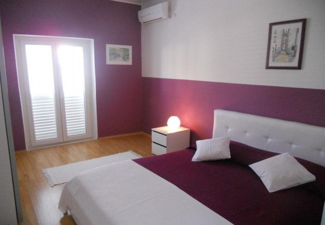 Apartament w Korcula - Apartament w Korčula z Widok na morze, taras, Klimatyzacja, WIFI (4695-1)