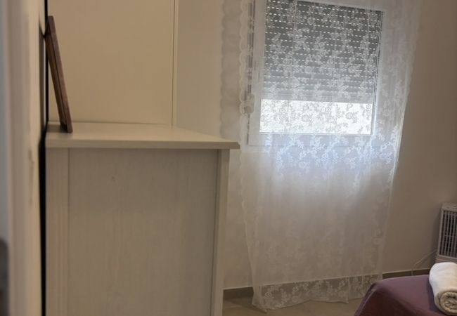 Apartament w Pirovac - Apartament w Pirovac z balkon, Klimatyzacja, WIFI (4717-1) Apartament w Pirovac - Apartament w Pirovac z balkon, Klimatyzacja, WIFI (4717-1)