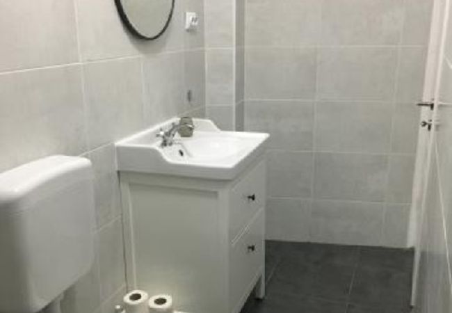 Apartament w Pirovac - Apartament w Pirovac z balkon, Klimatyzacja, WIFI (4717-2) Apartament w Pirovac - Apartament w Pirovac z balkon, Klimatyzacja, WIFI (4717-2)