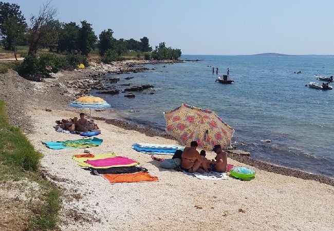 Apartament w Medulin - Apartament w Medulin z Widok na morze, taras, Klimatyzacja, WIFI (4635-3) Apartament w Medulin - Apartament w Medulin z Widok na morze, taras, Klimatyzacja, WIFI (4635-3)