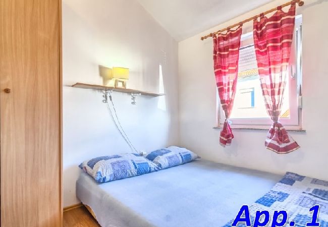 Apartament w Medulin - Apartament w Medulin z Widok na morze, taras, Klimatyzacja, WIFI (4635-3) Apartament w Medulin - Apartament w Medulin z Widok na morze, taras, Klimatyzacja, WIFI (4635-3)