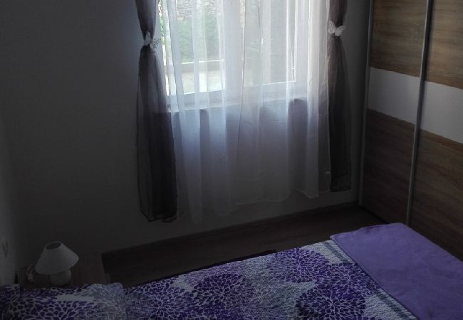 Apartament w Šibenik-Brodarica - Apartament w Brodarica z balkon, Klimatyzacja, WIFI, Pralka (4731-1) Apartament w Šibenik-Brodarica - Apartament w Brodarica z balkon, Klimatyzacja, WIFI, Pralka (4731-1)