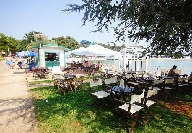 Apartament w Umag - Apartament w Umag z Widok na morze, balkon, Klimatyzacja, WIFI (4735-1) Apartament w Umag - Apartament w Umag z Widok na morze, balkon, Klimatyzacja, WIFI (4735-1)