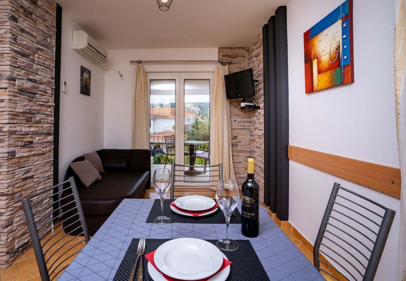 Apartament w Lopar - Apartament w Lopar z balkon, Klimatyzacja, WIFI (4738-3)