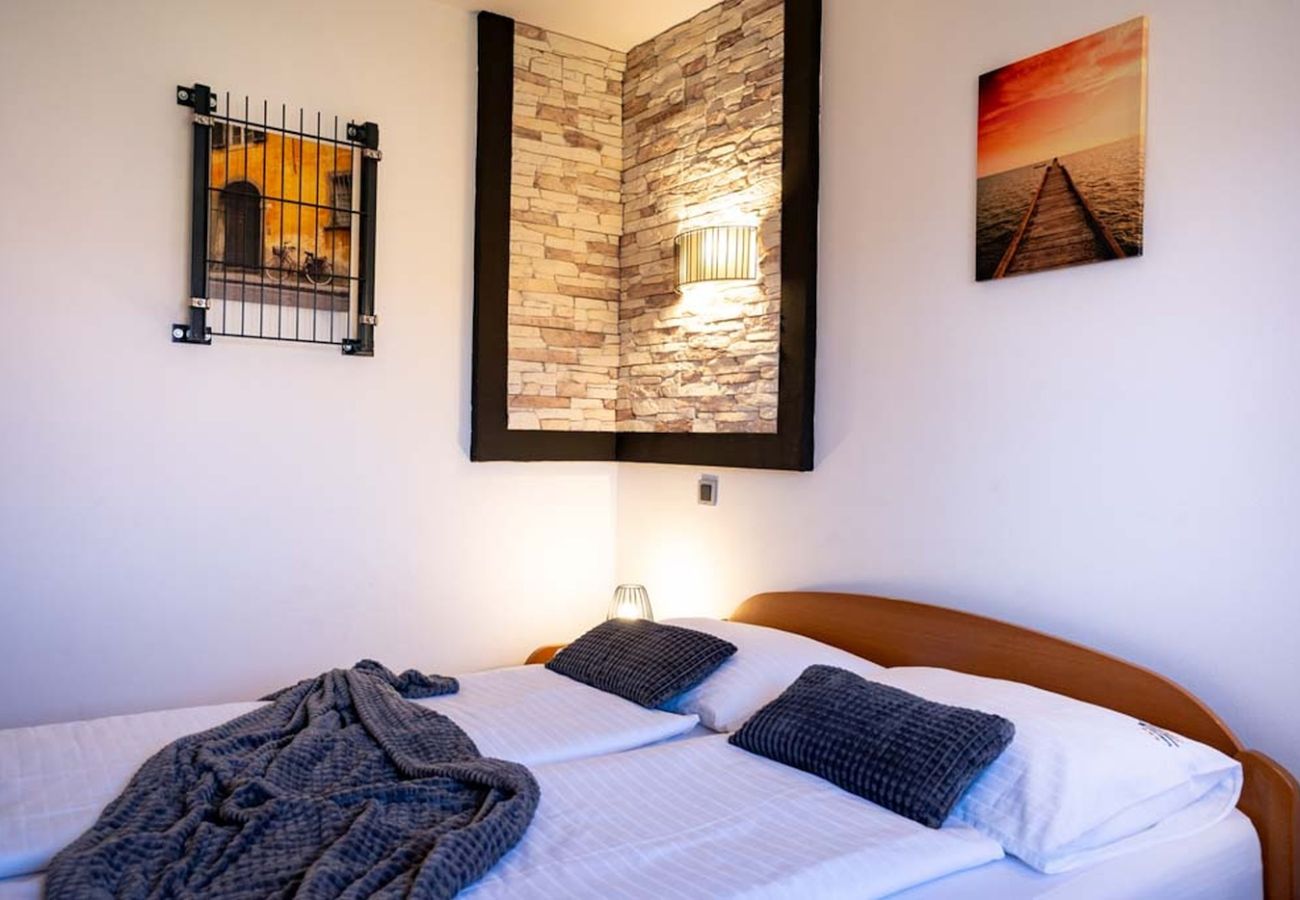 Apartament w Lopar - Apartament w Lopar z balkon, Klimatyzacja, WIFI (4738-4)