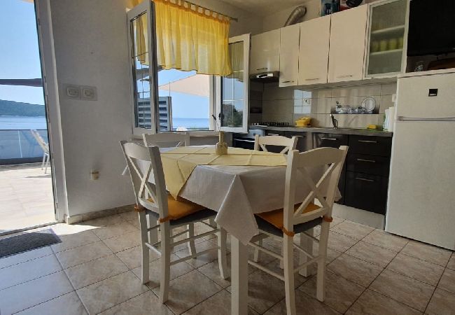 Apartament w Sevid - Apartament w Sevid z Widok na morze, taras, Klimatyzacja, WIFI (4746-3) Apartament w Sevid - Apartament w Sevid z Widok na morze, taras, Klimatyzacja, WIFI (4746-3)