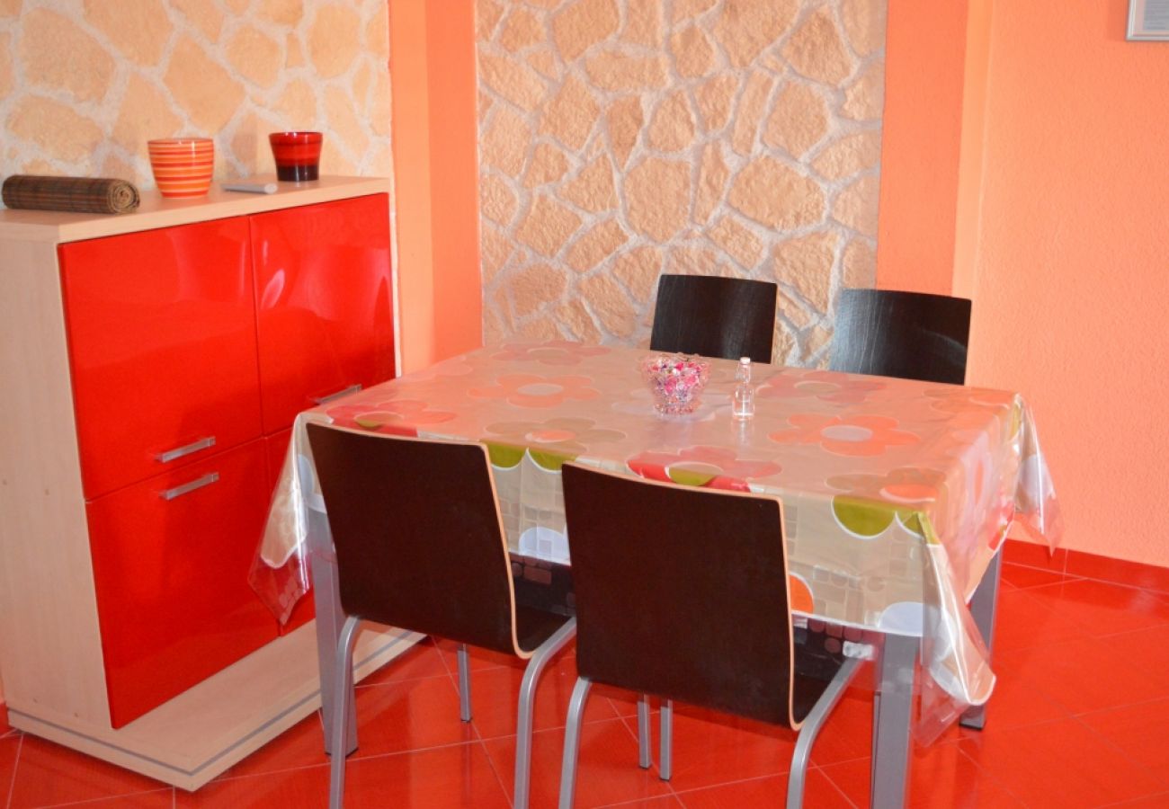 Apartament w Vinišce - Apartament w Vinišće z balkon, Klimatyzacja, WIFI, Pralka (4753-2)