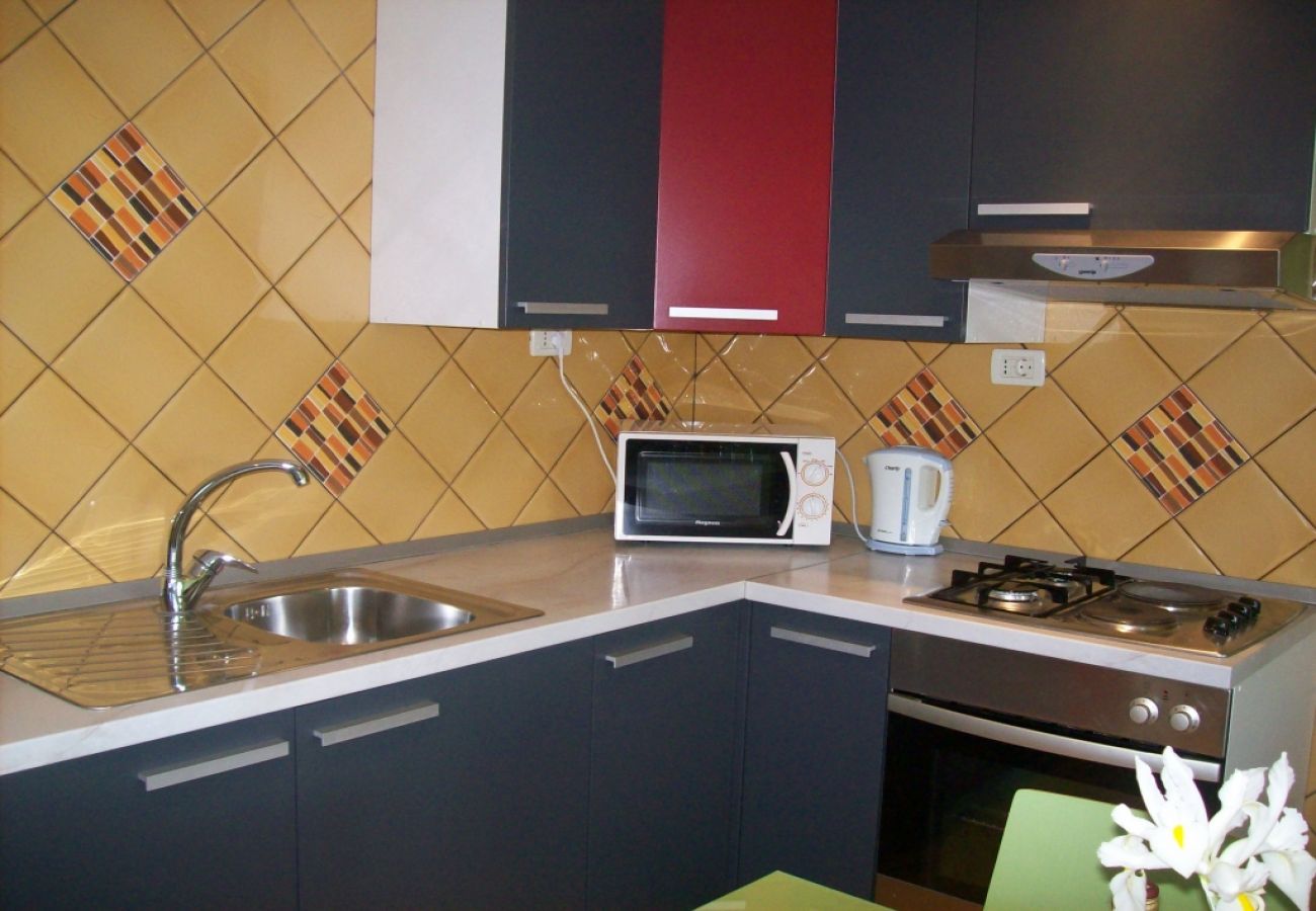 Apartament w Vinišce - Apartament w Vinišće z balkon, Klimatyzacja, WIFI, Pralka (4753-3)