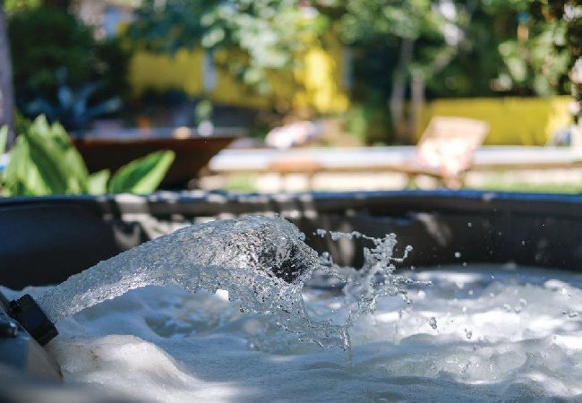 Dom w Mali Lošinj - Domek wypoczynkowy w Mali Lošinj z taras, Klimatyzacja, WIFI, Pralka (4780-1) Dom w Mali Lošinj - Domek wypoczynkowy w Mali Lošinj z taras, Klimatyzacja, WIFI, Pralka (4780-1)