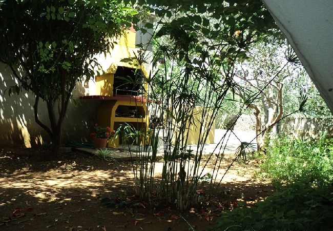 Apartament w Slatine - Apartament w Slatine z Widok na morze, taras, Klimatyzacja, WIFI (4782-2) Apartament w Slatine - Apartament w Slatine z Widok na morze, taras, Klimatyzacja, WIFI (4782-2)