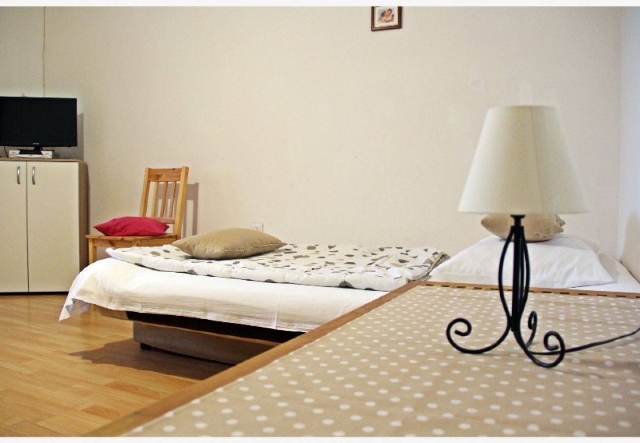 Apartament w Slatine - Apartament w Slatine z Widok na morze, taras, Klimatyzacja, WIFI (4782-2)