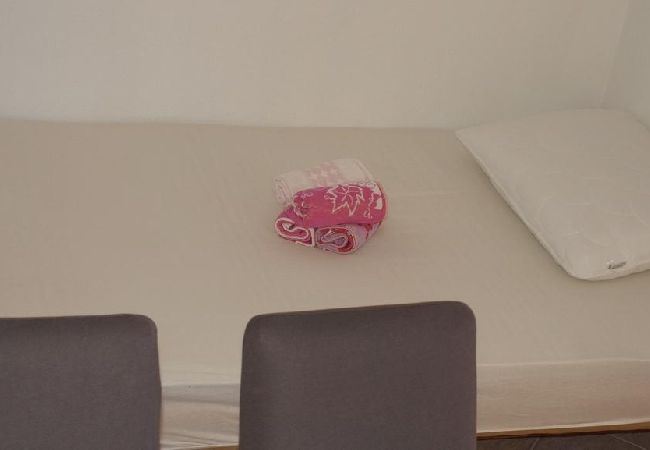 Apartament w Slatine - Apartament w Slatine z Widok na morze, balkon, Klimatyzacja, WIFI (4784-1) Apartament w Slatine - Apartament w Slatine z Widok na morze, balkon, Klimatyzacja, WIFI (4784-1)