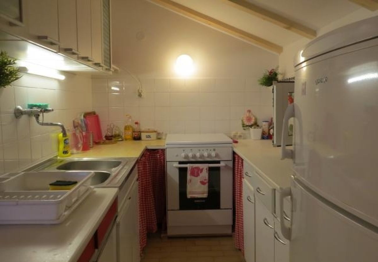 Apartament w Slatine - Apartament w Slatine z Widok na morze, taras, Klimatyzacja, WIFI (4785-2)