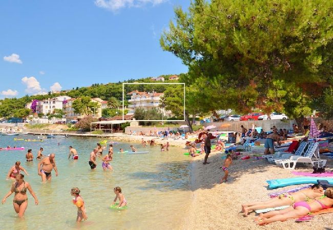Apartament w Trogir - Apartament w Trogir z Widok na morze, balkon, Klimatyzacja, WIFI (4786-1) Apartament w Trogir - Apartament w Trogir z Widok na morze, balkon, Klimatyzacja, WIFI (4786-1)