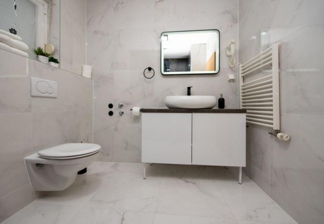 Apartament w Trogir - Apartament w Trogir z Widok na morze, balkon, Klimatyzacja, WIFI (4786-1) Apartament w Trogir - Apartament w Trogir z Widok na morze, balkon, Klimatyzacja, WIFI (4786-1)