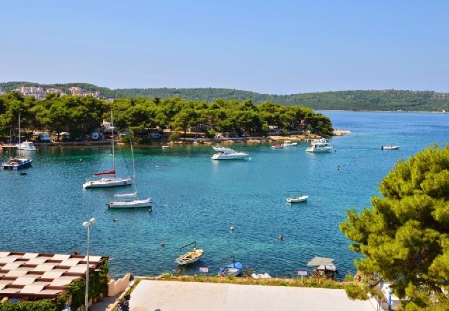 Apartament w Trogir - Apartament w Trogir z Widok na morze, balkon, Klimatyzacja, WIFI (4786-2) Apartament w Trogir - Apartament w Trogir z Widok na morze, balkon, Klimatyzacja, WIFI (4786-2)