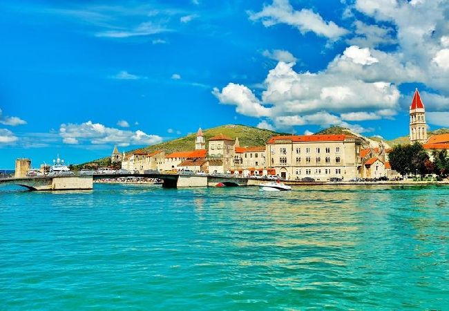 Apartament w Trogir - Apartament w Trogir z Widok na morze, balkon, Klimatyzacja, WIFI (4786-2) Apartament w Trogir - Apartament w Trogir z Widok na morze, balkon, Klimatyzacja, WIFI (4786-2)