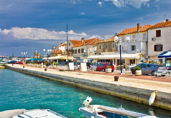 Apartament w Biograd na moru - Apartament w Biograd na Moru z taras, Klimatyzacja, WIFI (4801-1) Apartament w Biograd na moru - Apartament w Biograd na Moru z taras, Klimatyzacja, WIFI (4801-1)