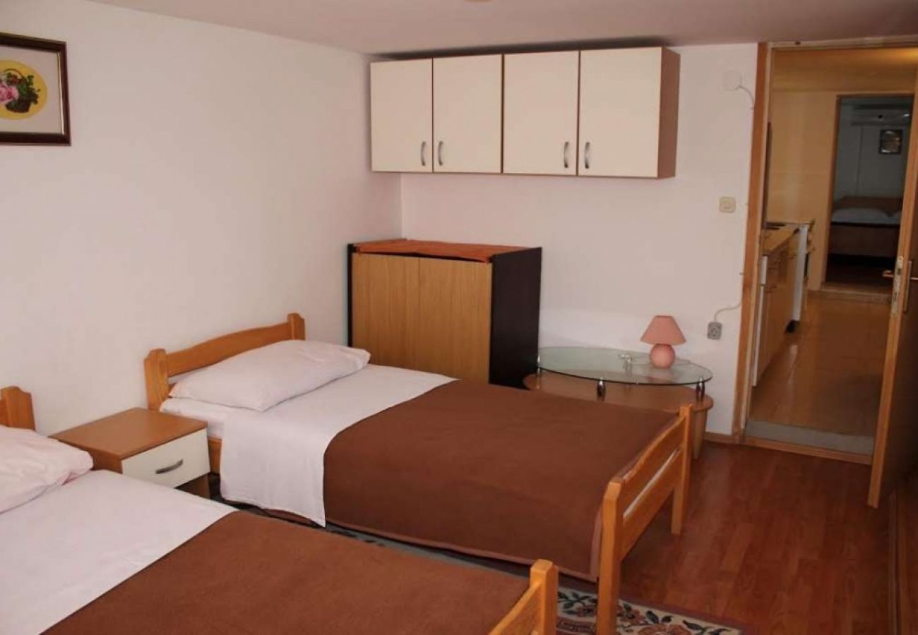 Apartament w Pirovac - Apartament w Pirovac z taras, Klimatyzacja, WIFI, Pralka (4793-3)