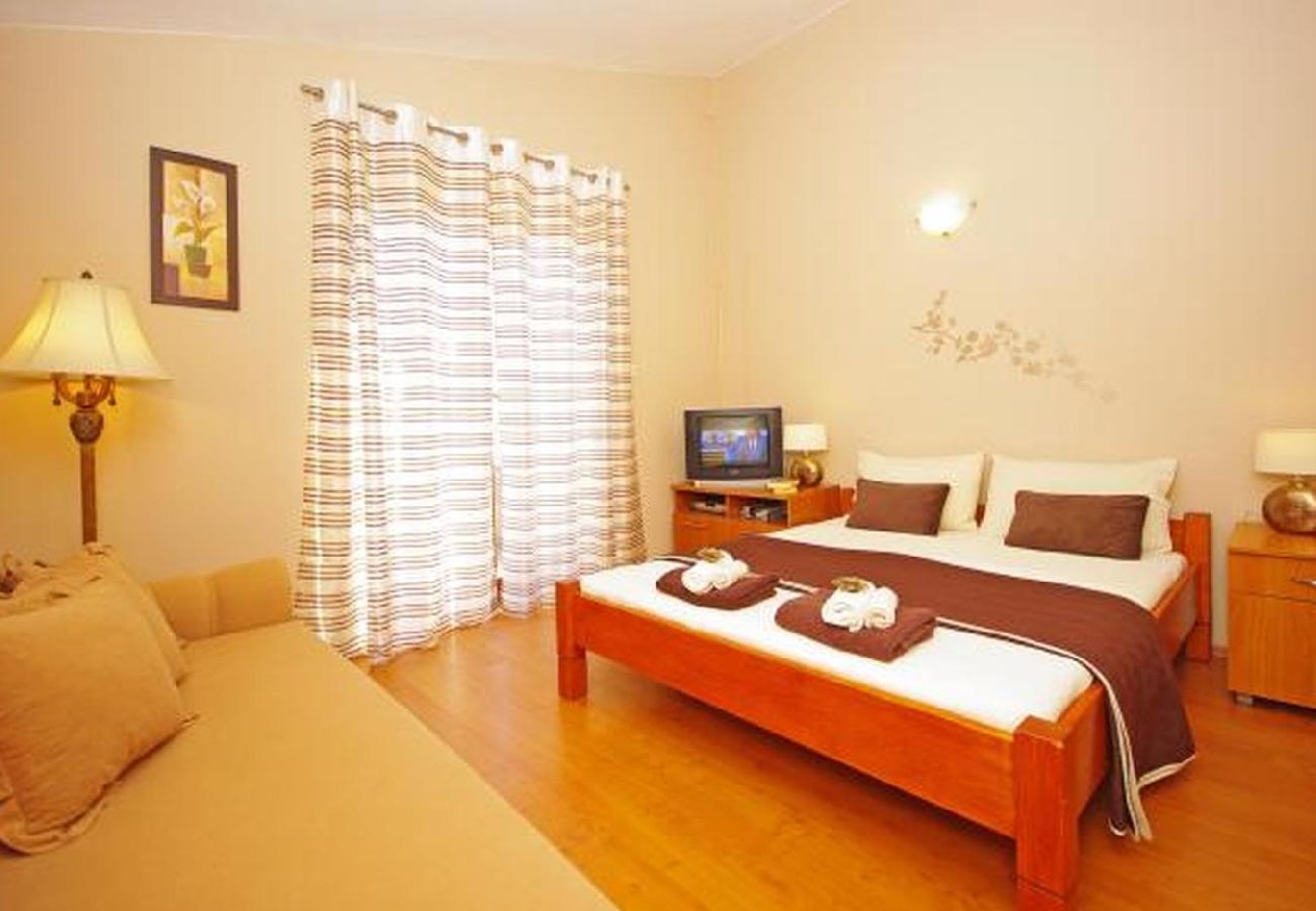 Apartament w Nin - Apartament w Zaton (Zadar) z Widok na morze, Loggia, Klimatyzacja, WIFI (4810-4)