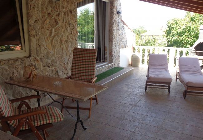 Studio w Biograd na moru - Apartament Studio w Biograd na Moru z Widok na morze, taras, Klimatyzacja, WIFI (4818-5) Studio w Biograd na moru - Apartament Studio w Biograd na Moru z Widok na morze, taras, Klimatyzacja, WIFI (4818-5)