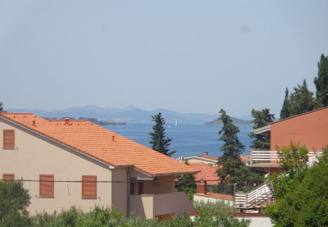 Studio w Biograd na moru - Apartament Studio w Biograd na Moru z Widok na morze, taras, Klimatyzacja, WIFI (4818-5) Studio w Biograd na moru - Apartament Studio w Biograd na Moru z Widok na morze, taras, Klimatyzacja, WIFI (4818-5)