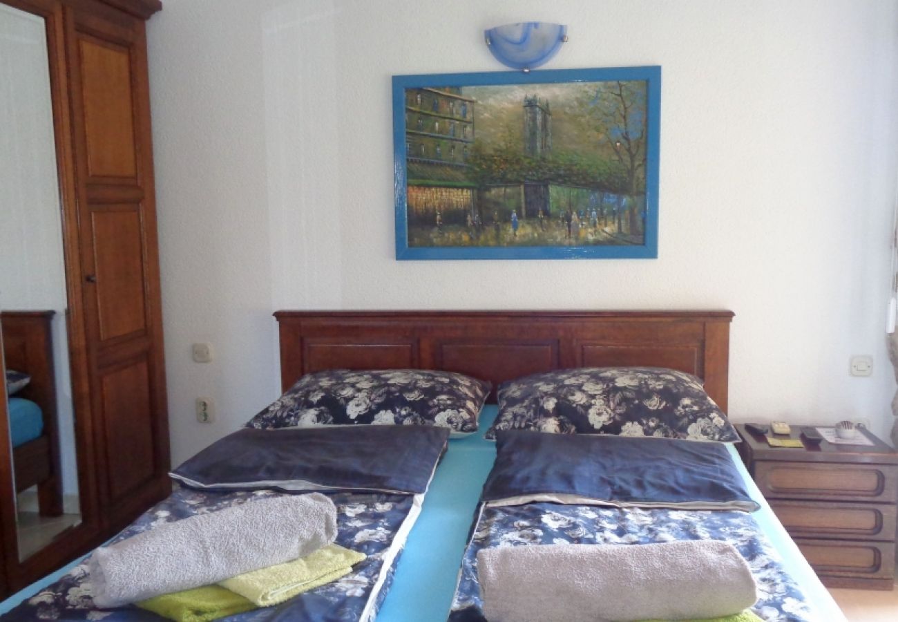 Studio w Biograd na moru - Apartament Studio w Biograd na Moru z Widok na morze, taras, Klimatyzacja, WIFI (4818-5)