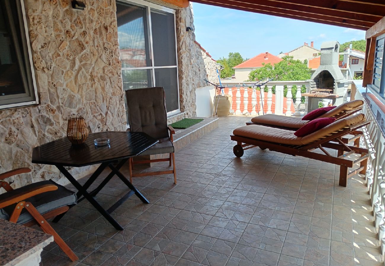 Studio w Biograd na moru - Apartament Studio w Biograd na Moru z Widok na morze, taras, Klimatyzacja, WIFI (4818-5)