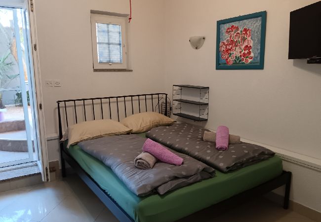 Studio w Biograd na moru - Apartament Studio w Biograd na Moru z taras, Klimatyzacja, WIFI (4818-8) Studio w Biograd na moru - Apartament Studio w Biograd na Moru z taras, Klimatyzacja, WIFI (4818-8)