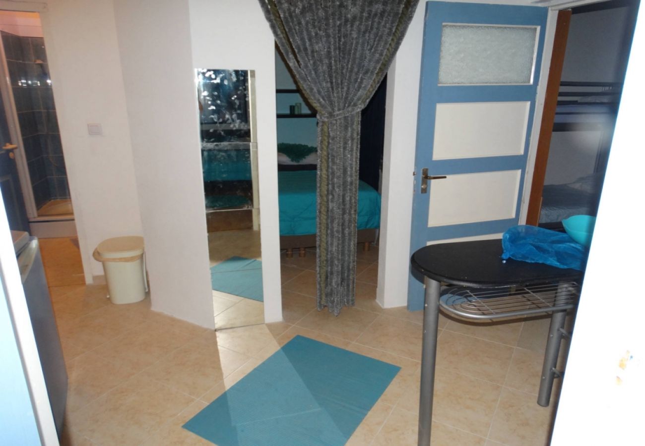 Apartament w Vrsi - Apartament w Vrsi z balkon, Klimatyzacja, WIFI (4824-4)