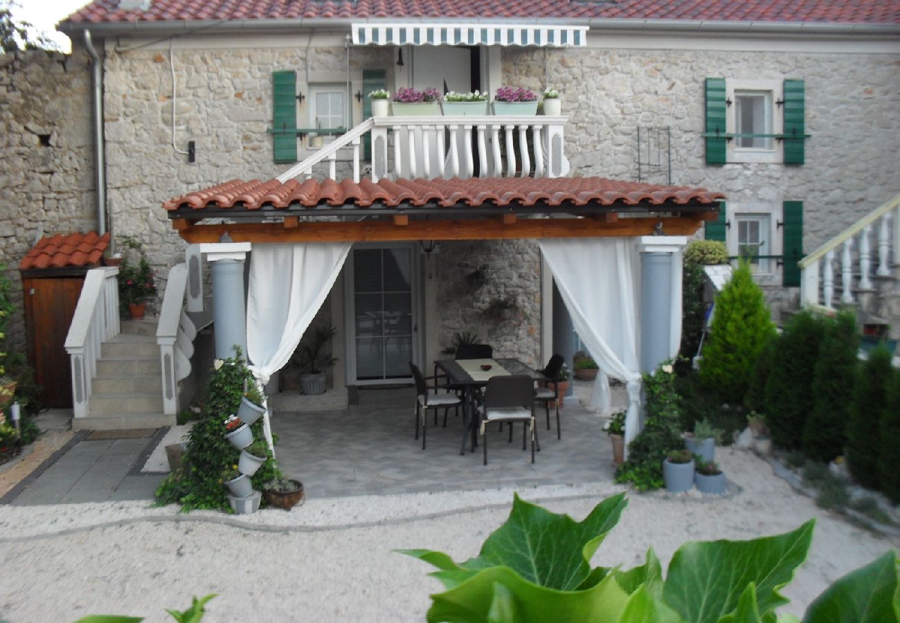 Apartament w Nin - Apartament w Zaton (Zadar) z taras, Klimatyzacja, WIFI, Pralka (4828-1)