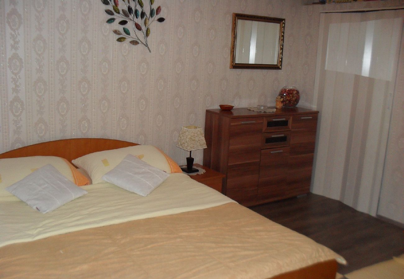 Apartament w Nin - Apartament w Zaton (Zadar) z taras, Klimatyzacja, WIFI, Pralka (4828-1)