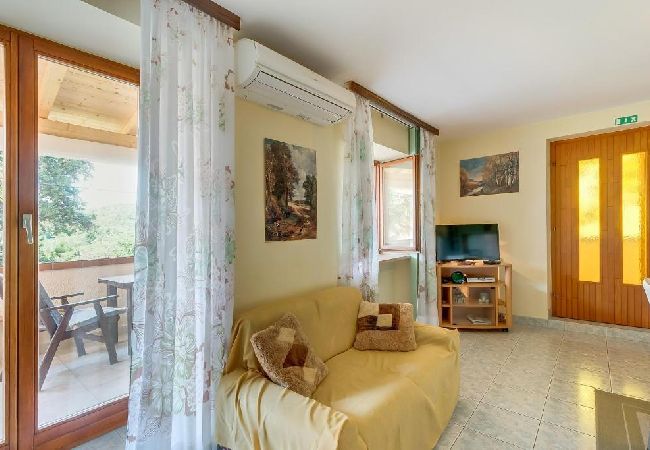 Apartament w Nerezine - Apartament w Nerezine z Klimatyzacja, WIFI, Pralka, Zmywarka (4827-2) Apartament w Nerezine - Apartament w Nerezine z Klimatyzacja, WIFI, Pralka, Zmywarka (4827-2)