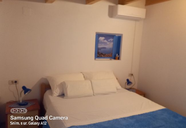 Apartament w Nerezine - Apartament w Nerezine z taras, Klimatyzacja, WIFI, Pralka (4827-3) Apartament w Nerezine - Apartament w Nerezine z taras, Klimatyzacja, WIFI, Pralka (4827-3)