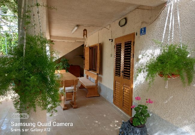 Studio w Nerezine - Apartament Studio w Nerezine z balkon, Klimatyzacja, WIFI, Pralka (4827-4) Studio w Nerezine - Apartament Studio w Nerezine z balkon, Klimatyzacja, WIFI, Pralka (4827-4)