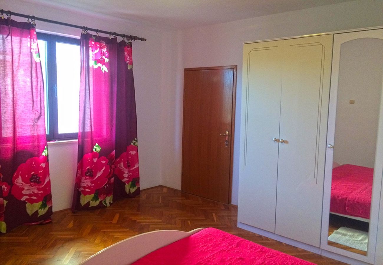 Apartament w Lopar - Apartament w Lopar z Widok na morze, balkon, Klimatyzacja, WIFI (4842-3)