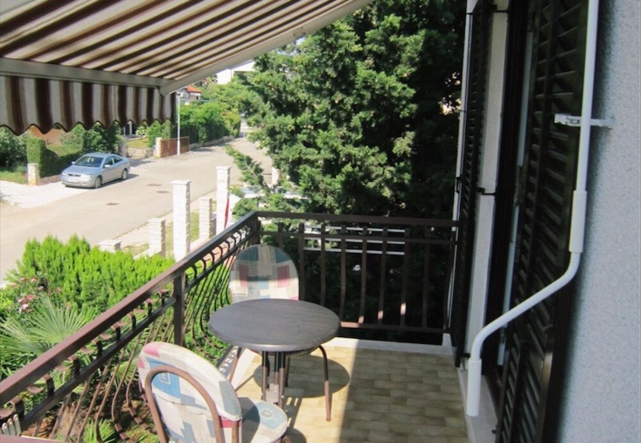 Apartament w Novigrad - Apartament w Novigrad z balkon, Klimatyzacja (4833-1)