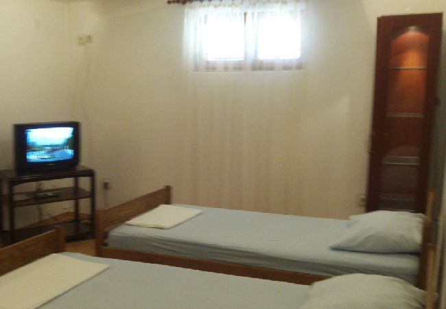 Apartament w Kustici - Apartament w Kustici z balkon, WIFI, Pralka (4847-1) Apartament w Kustici - Apartament w Kustici z balkon, WIFI, Pralka (4847-1)