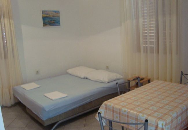 Apartament w Kustici - Apartament w Kustici z Widok na morze, taras, Klimatyzacja, WIFI (4847-3) Apartament w Kustici - Apartament w Kustici z Widok na morze, taras, Klimatyzacja, WIFI (4847-3)