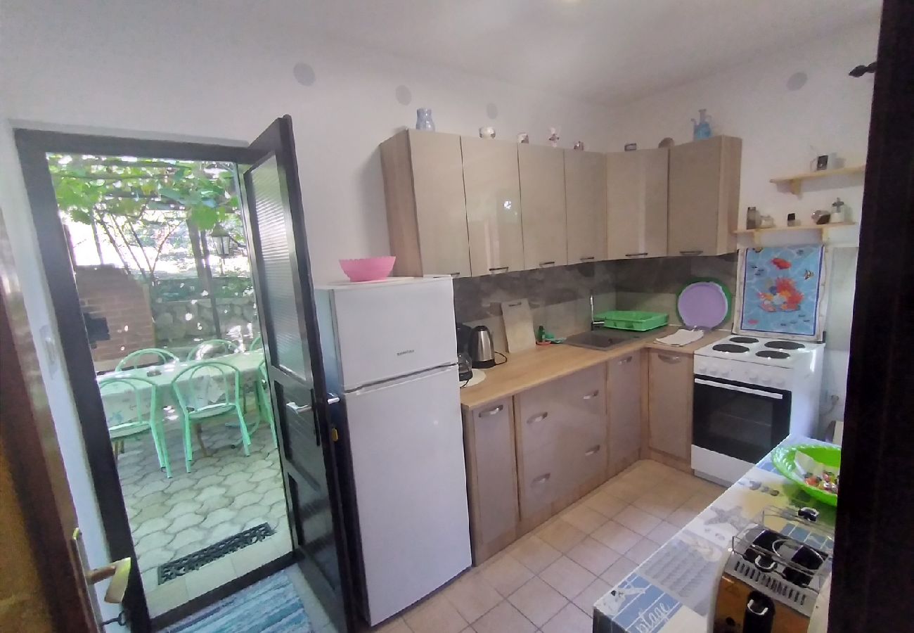 Apartament w Icici - Apartament w Ičići z Widok na morze, taras, WIFI (4870-3)