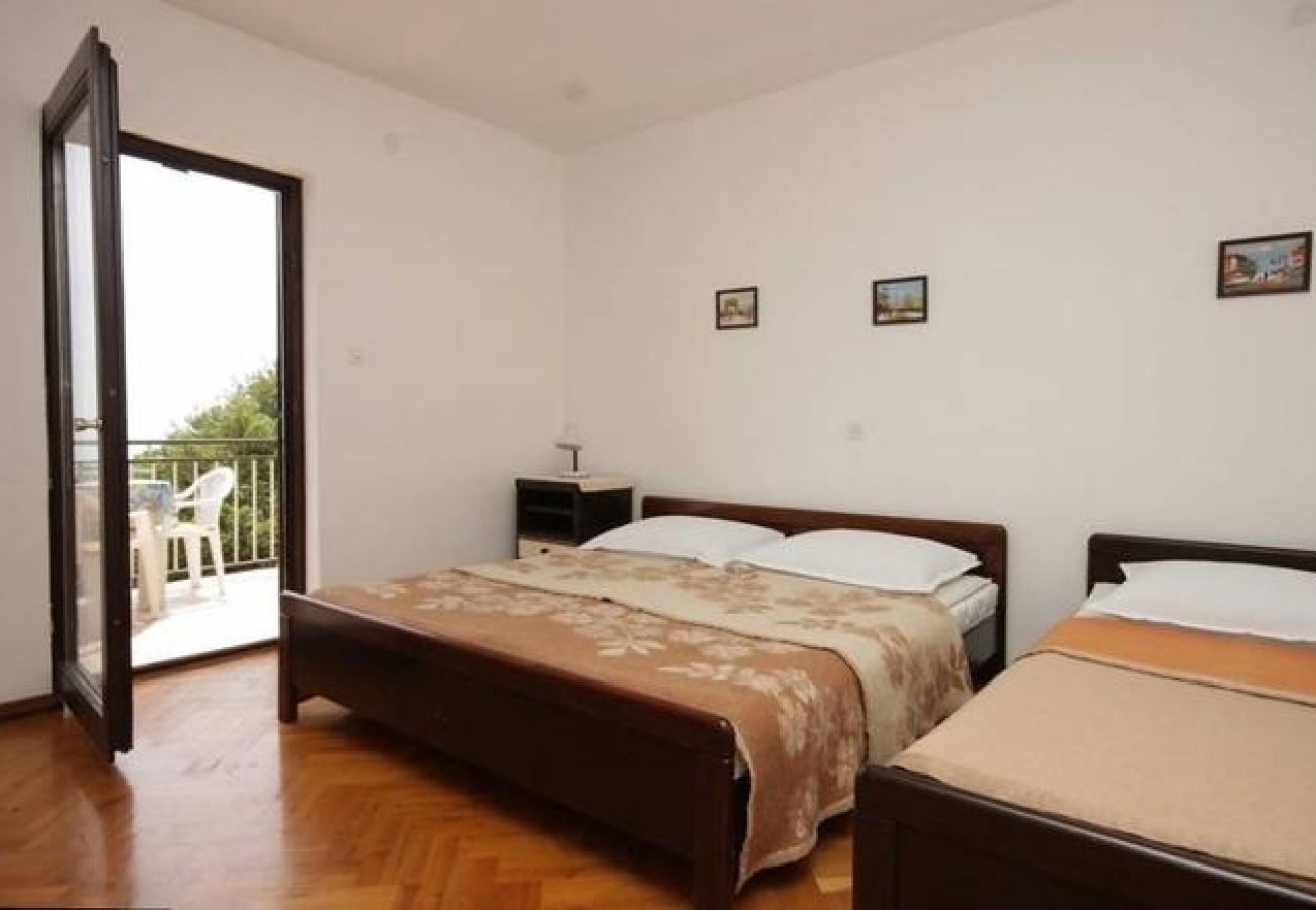 Apartament w Icici - Apartament w Ičići z Widok na morze, taras, WIFI (4870-3)