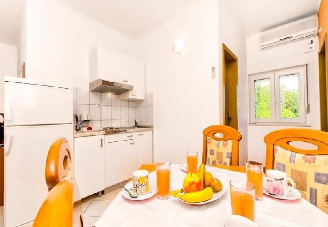 Apartament w Pisak - Apartament w Pisak z Widok na morze, taras, Klimatyzacja, WIFI (4871-3) Apartament w Pisak - Apartament w Pisak z Widok na morze, taras, Klimatyzacja, WIFI (4871-3)