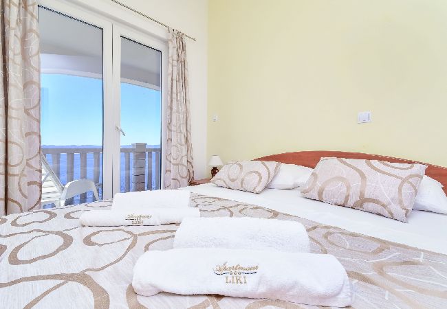 Apartament w Pisak - Apartament w Pisak z Widok na morze, taras, Klimatyzacja, WIFI (4871-3) Apartament w Pisak - Apartament w Pisak z Widok na morze, taras, Klimatyzacja, WIFI (4871-3)