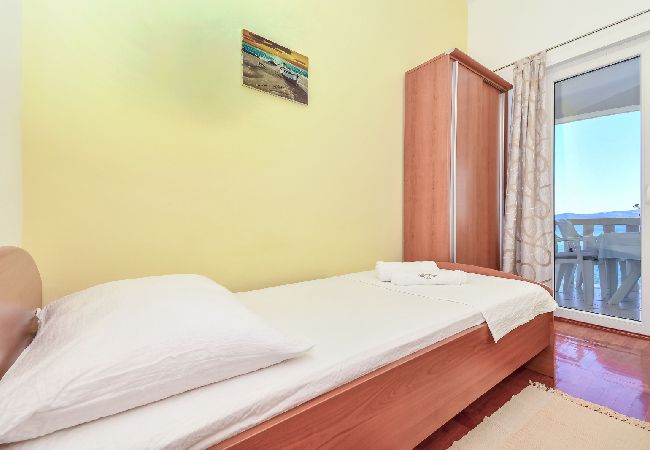 Apartament w Pisak - Apartament w Pisak z Widok na morze, taras, Klimatyzacja, WIFI (4871-3) Apartament w Pisak - Apartament w Pisak z Widok na morze, taras, Klimatyzacja, WIFI (4871-3)