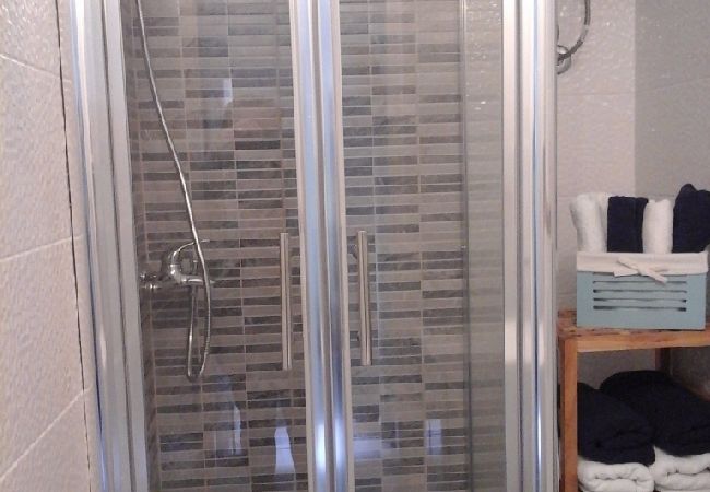 Studio w Hvar - Apartament Studio w Hvar z taras, Klimatyzacja, WIFI, Pralka (4858-1) Studio w Hvar - Apartament Studio w Hvar z taras, Klimatyzacja, WIFI, Pralka (4858-1)