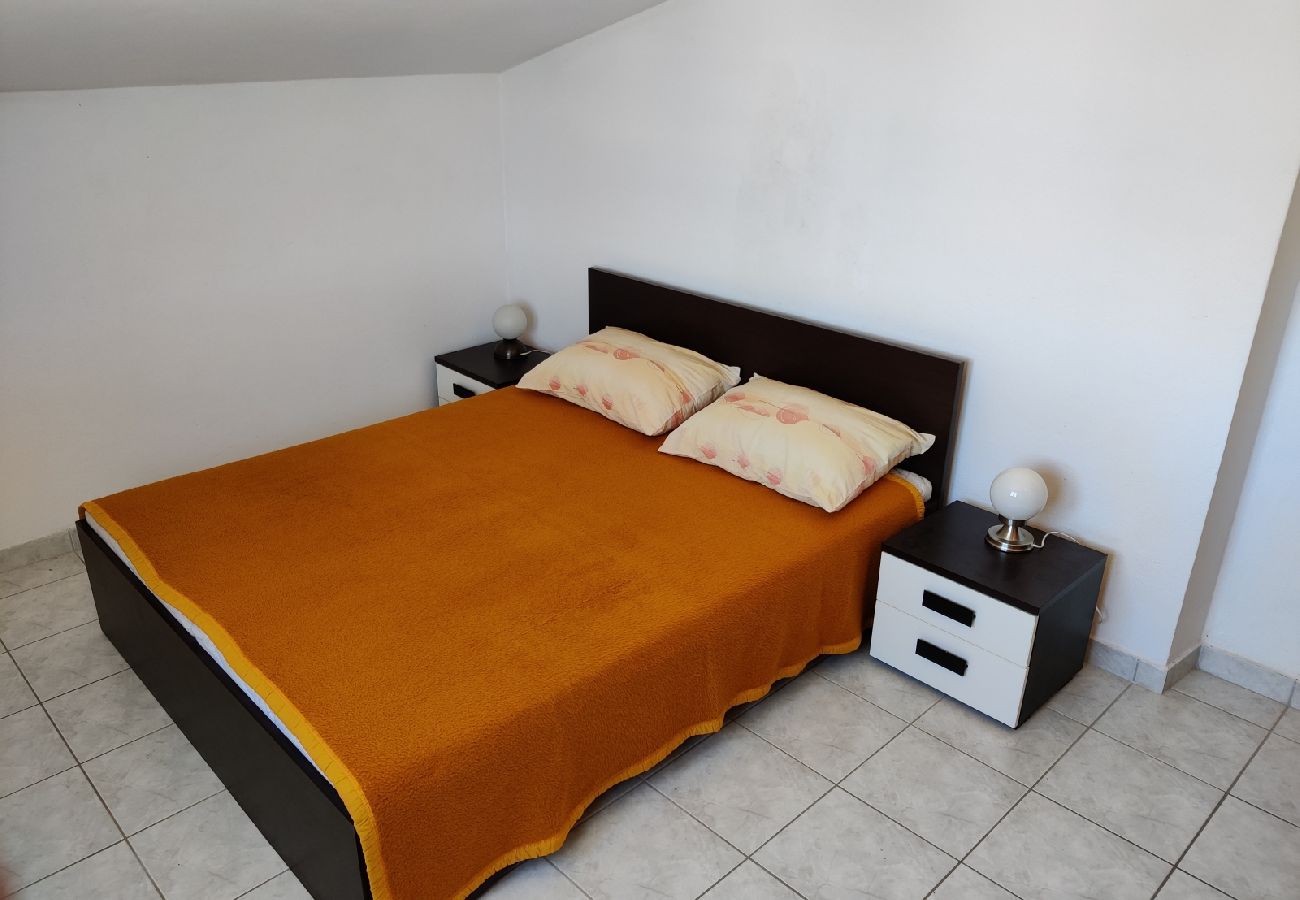 Apartament w Tisno - Apartament w Tisno z Widok na morze, balkon, Klimatyzacja, WIFI (4874-4)