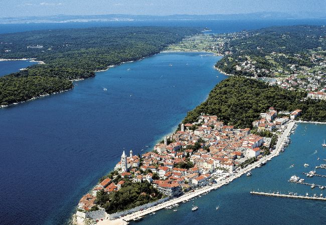 Apartament w Banjol - Apartament w Banjol z Widok na morze, taras, Klimatyzacja, WIFI (4883-2) Apartament w Banjol - Apartament w Banjol z Widok na morze, taras, Klimatyzacja, WIFI (4883-2)