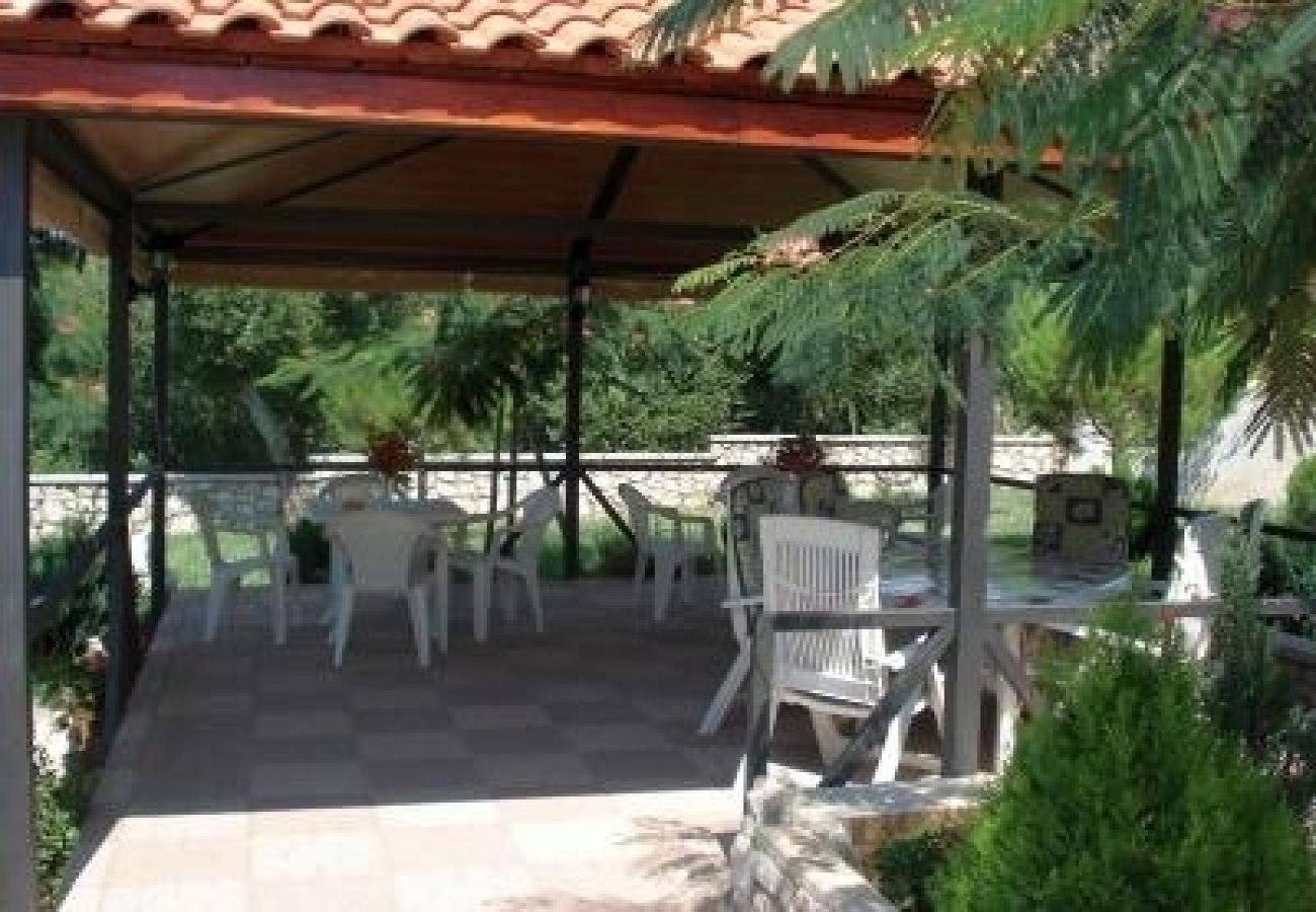 Apartament w Jadranovo - Apartament w Jadranovo z Widok na morze, taras, Klimatyzacja, WIFI (4881-2)