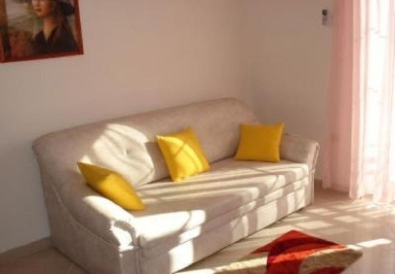 Apartament w Jadranovo - Apartament w Jadranovo z Widok na morze, taras, Klimatyzacja, WIFI (4881-1)